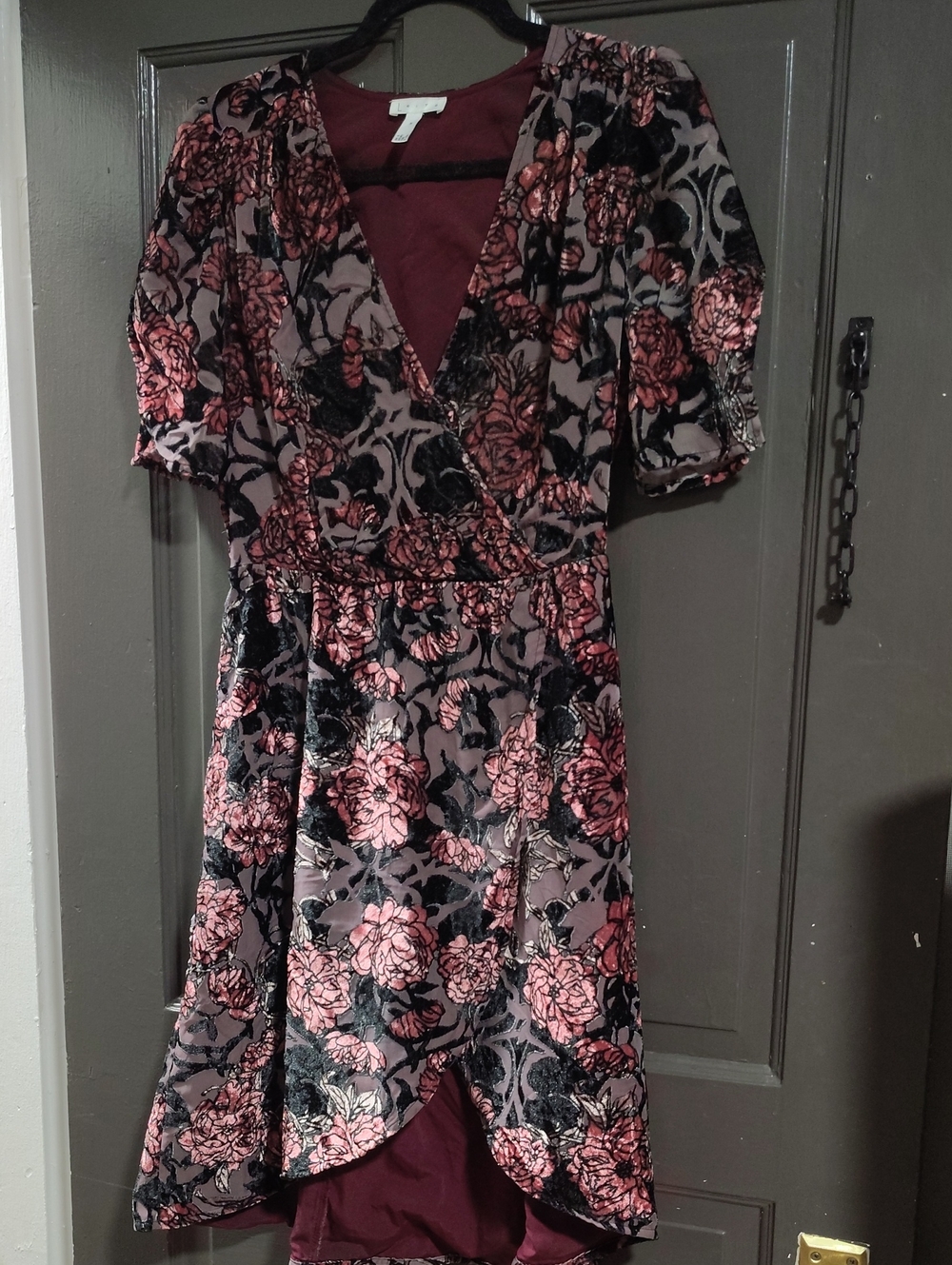 Leith Rose and Black Floral Velvet Burnout High-Low Wrap Dress